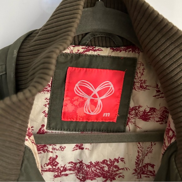 TNA jacket - Picture 7 of 8